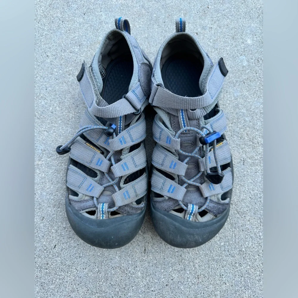 Keen Closed Toe Waterproof Sandals Adjustable Gray Size 6